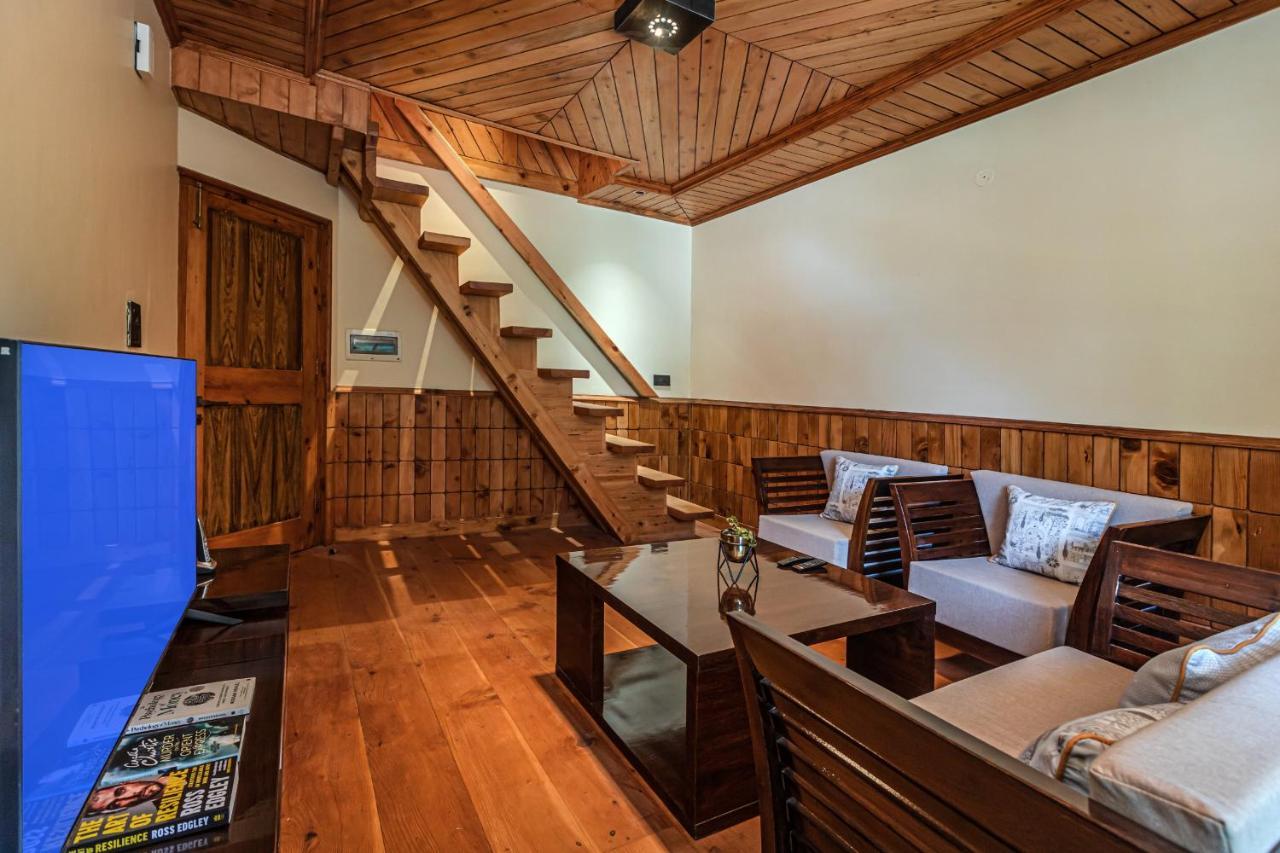 Saffronstays Monarch Manor, Manali - Regal Mansion Exterior photo